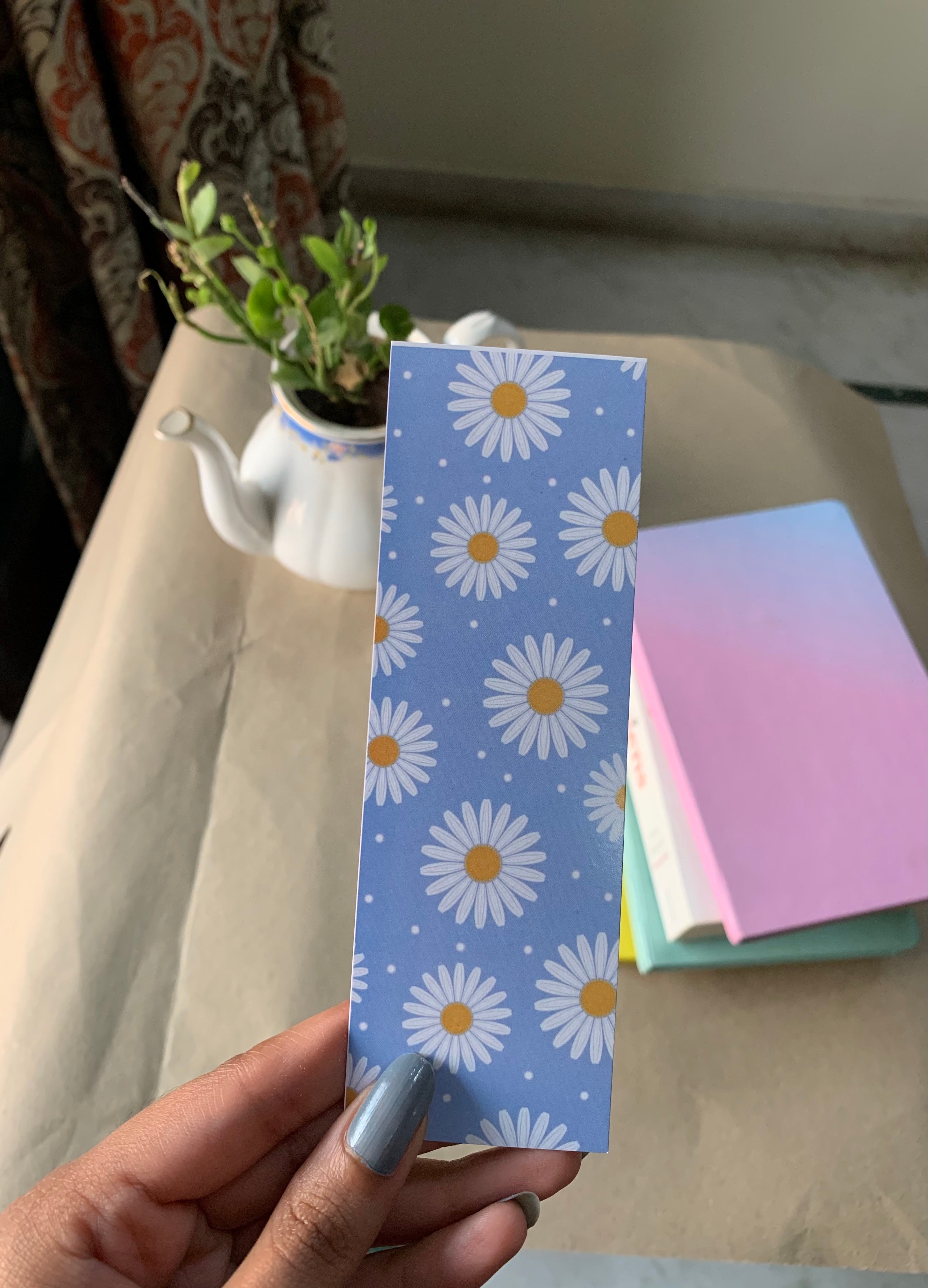Daisy bookmark